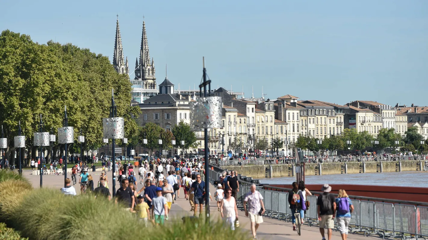 Évolution des salaires dans la métropole bordelaise : dynamique économique et disparités territoriales, on vous dit tout
