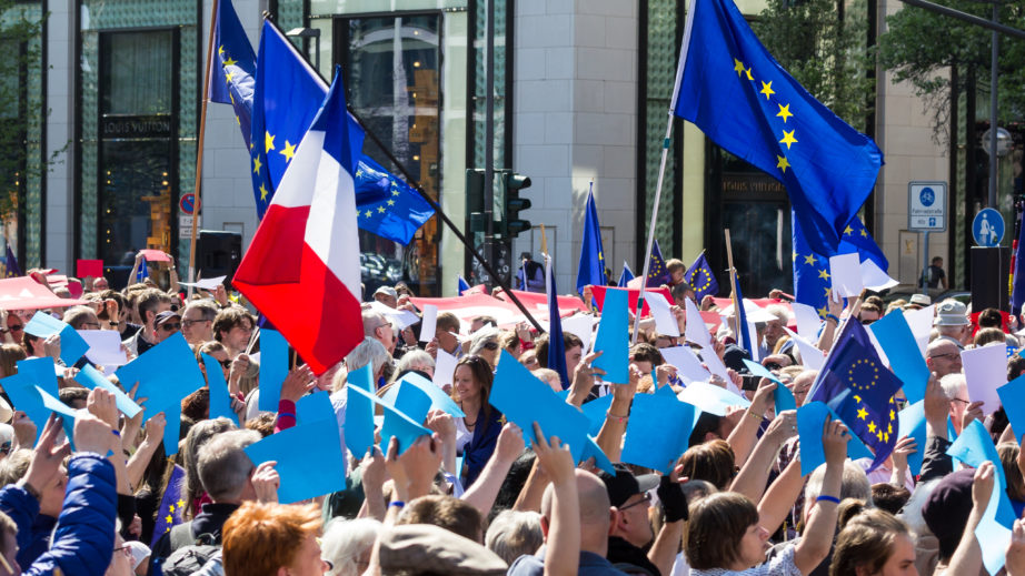 22e concours citoyenneté européenne : Les collégiennes et les collégiens partent à la rencontre d'autrices internationales