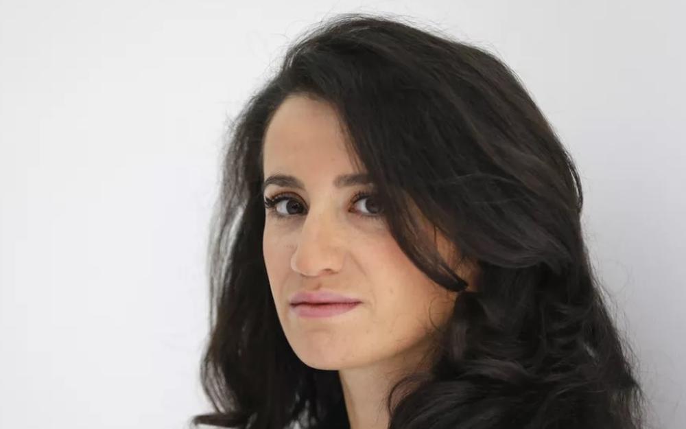 Chute express : Lydia Guirous évincée après des accusations de management toxique en Gironde