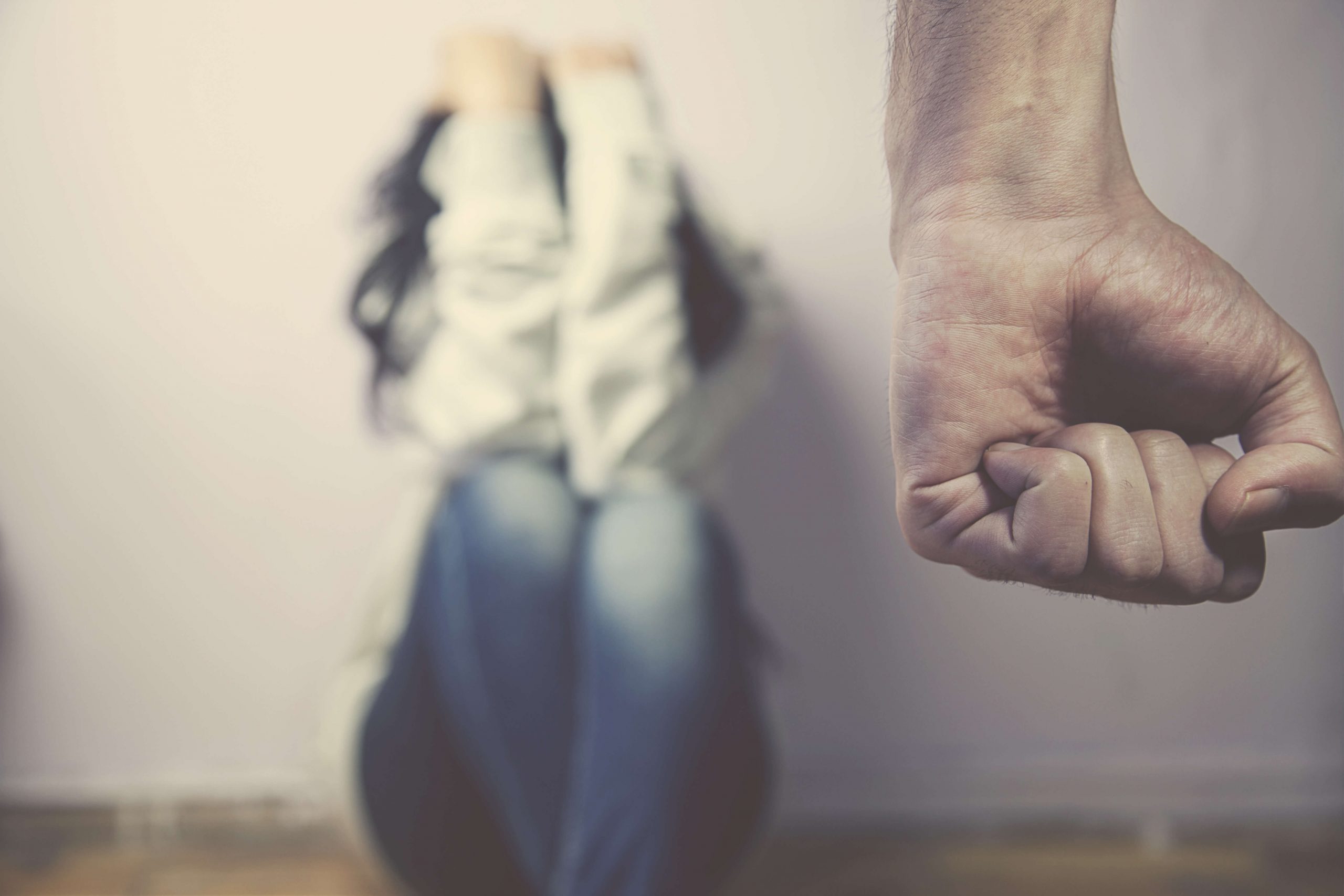 La Réole : un homme condamné pour violences conjugales et vols