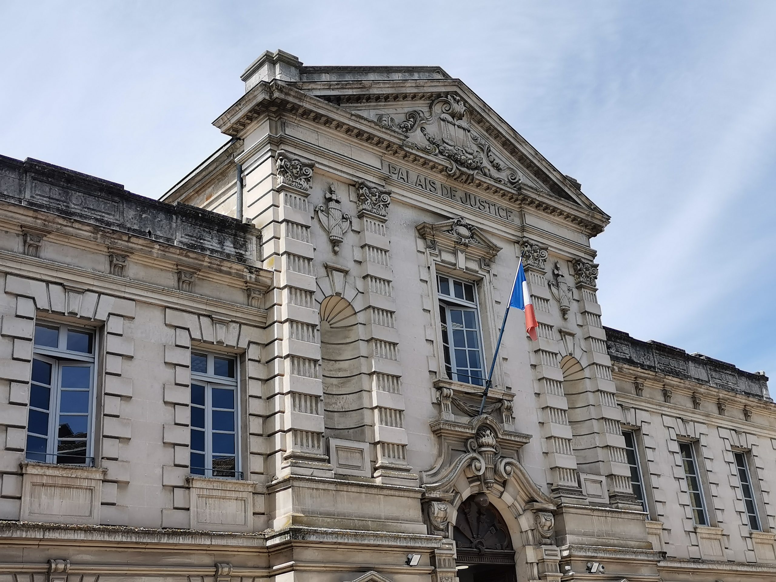 Saint-Ciers-d’Abzac : une ex-employée municipale condamnée pour violences sur enfants à la cantine