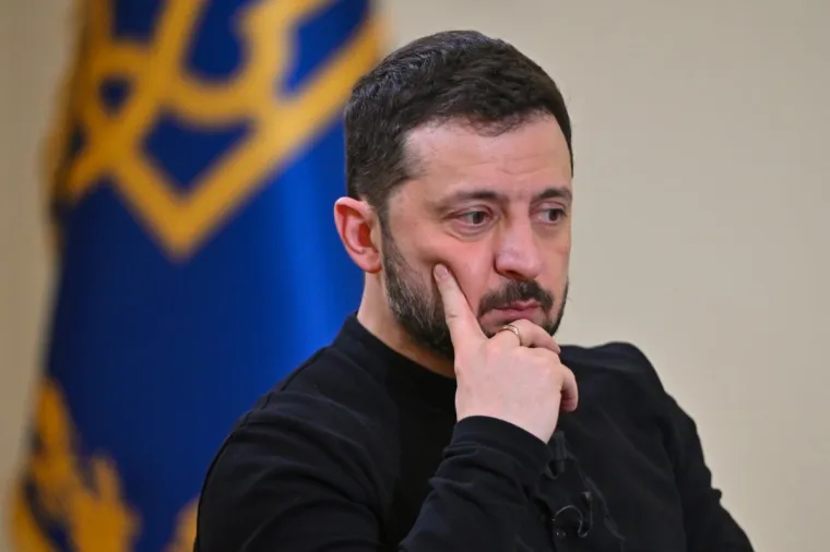 Guerre en Ukraine : Sous pression, Zelensky tente de rétablir le dialogue avec Trump