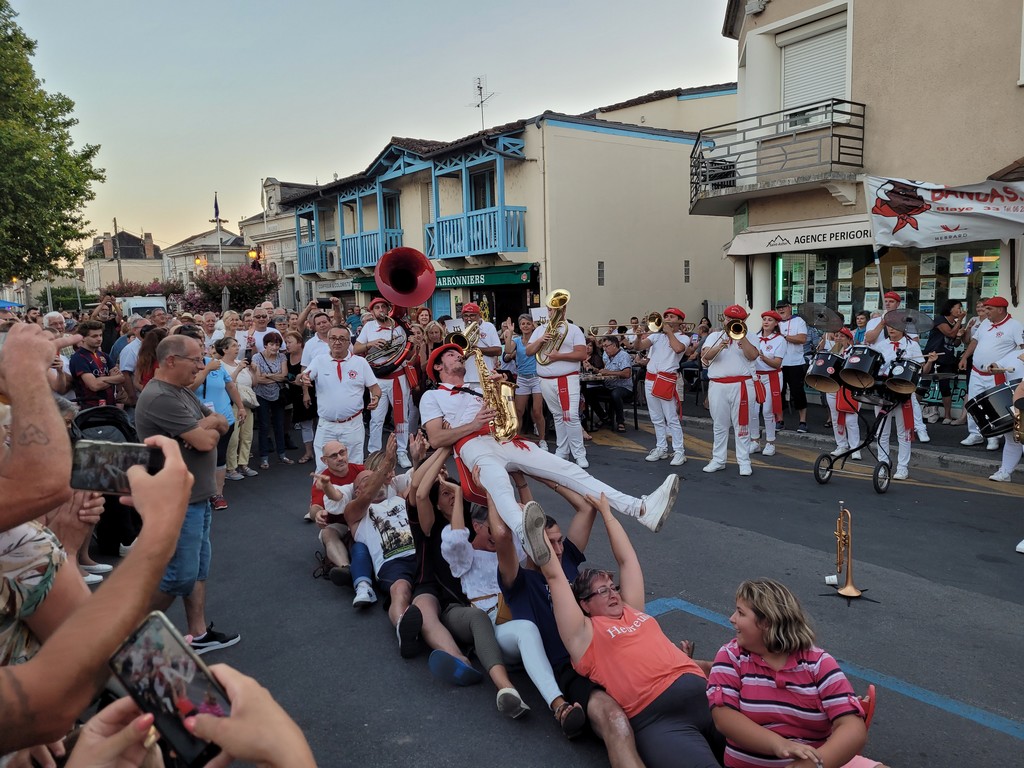 Bandas : la bande-son incontournable des ferias du Sud-Ouest