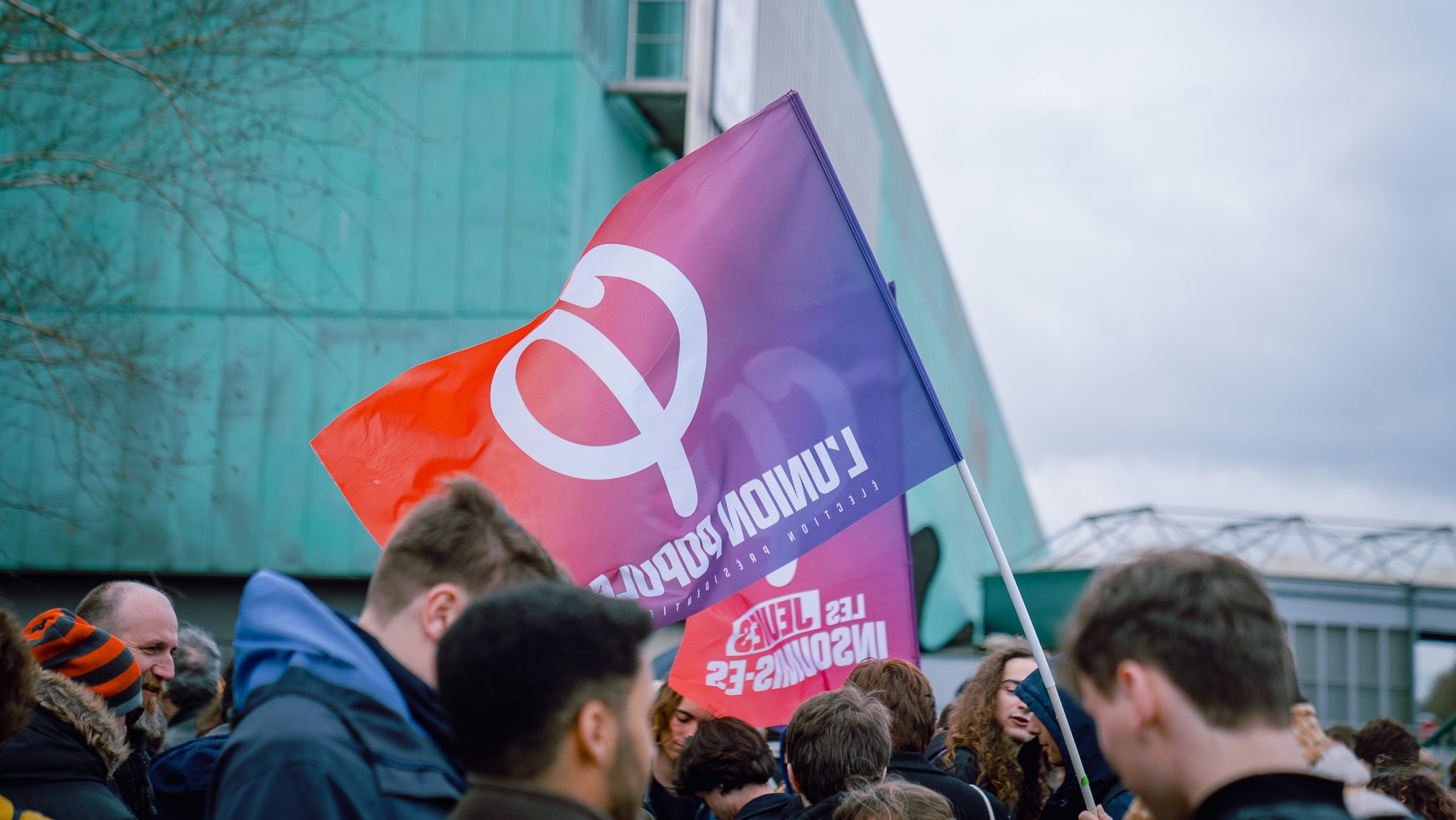Réunion tendue à Libourne : un militant LFI visé par des accusations envisage de porter plainte pour diffamation