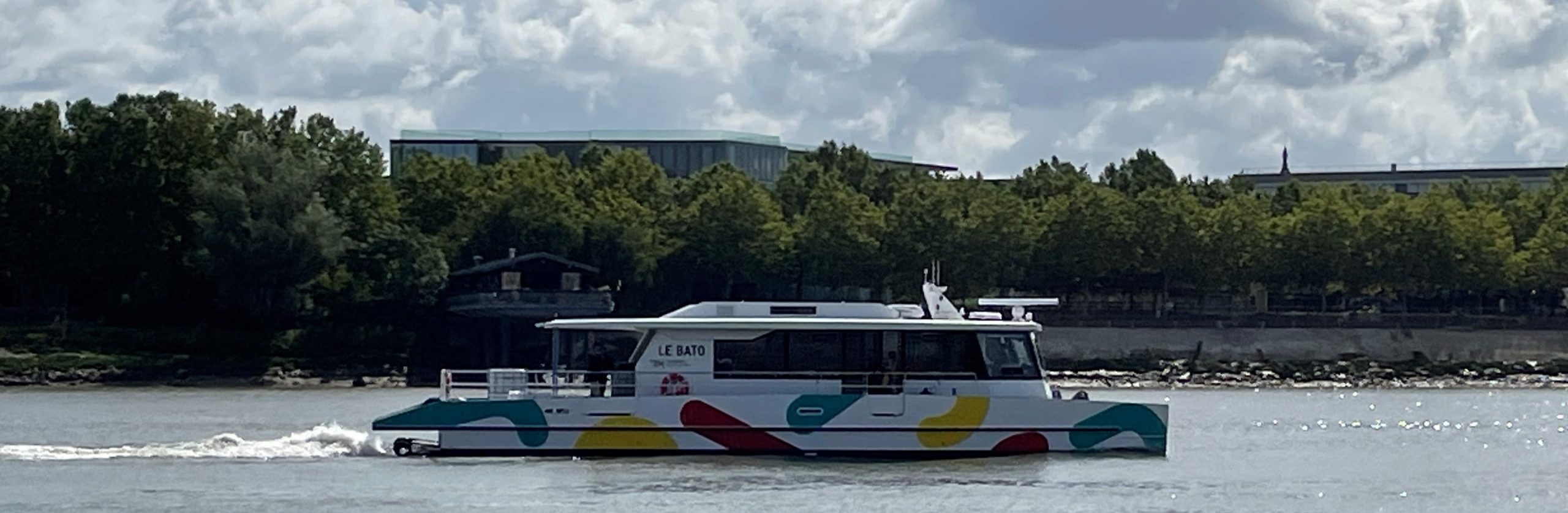Navettes fluviales : Bordeaux Métropole obtient un sursis, la livraison autorisée par la justice