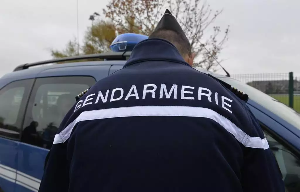 Minzac : Armes lourdes et stupéfiants, spectaculaire saisie en Dordogne