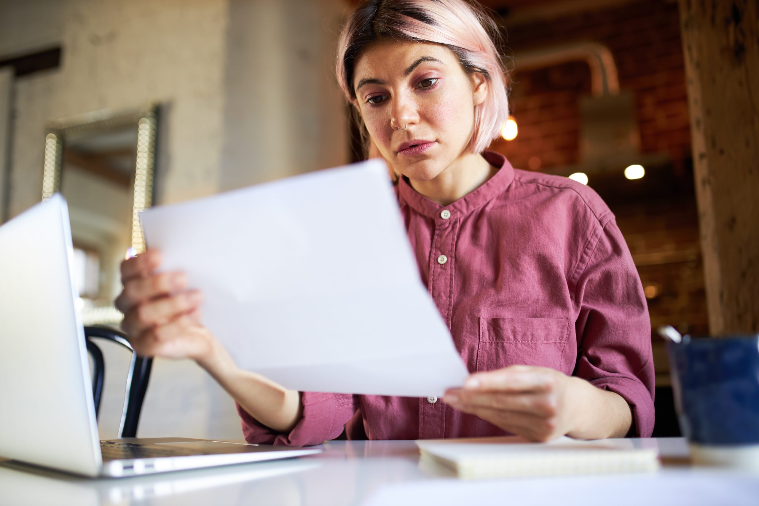 Découverts en série : une proposition de loi pour instaurer le salaire hebdomadaire