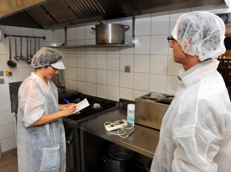 Restaurants à Bordeaux : irrégularités détectées lors d’une série d’inspections sanitaires