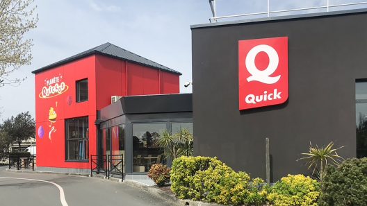 Crise sociale au Quick Mérignac : le personnel en grève face à la nouvelle direction