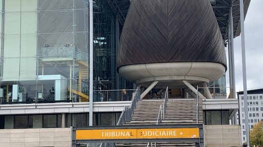 Escroquerie sentimentale et financière : un couple condamné à Bordeaux pour une fausse maladie