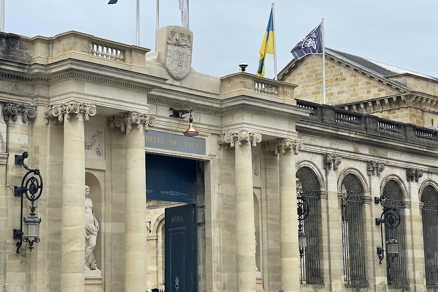 Intrusion à la mairie de Bordeaux : la mobilisation pro-palestinienne dérape en soiréeIntrusion à la mairie de Bordeaux : la mobilisation pro-palestinienne dérape en soirée