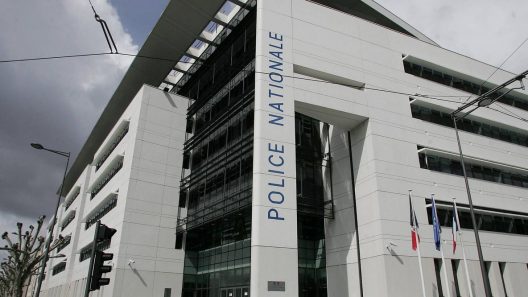 Bordeaux : enquête après la mort d’un suspect placé en cellule
